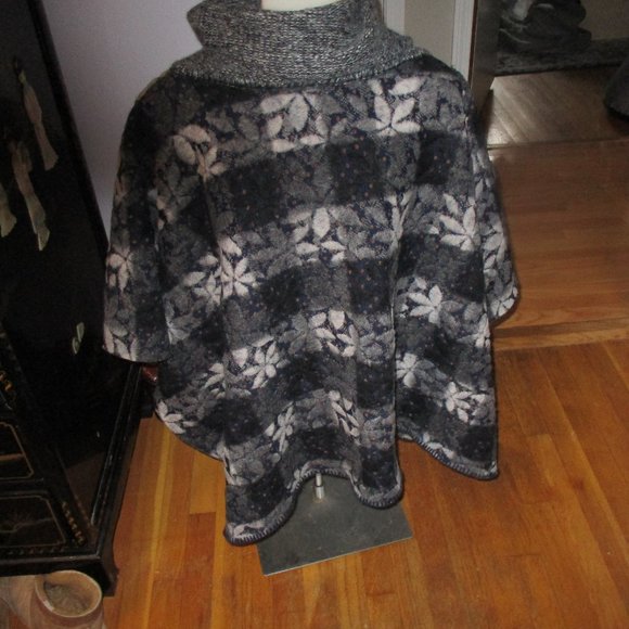 new without tags free people reversable wool cape o/s - Picture 1 of 4